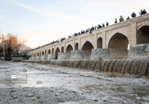 زاینده‌رود هفته اول آذر بازگشایی می‌شود